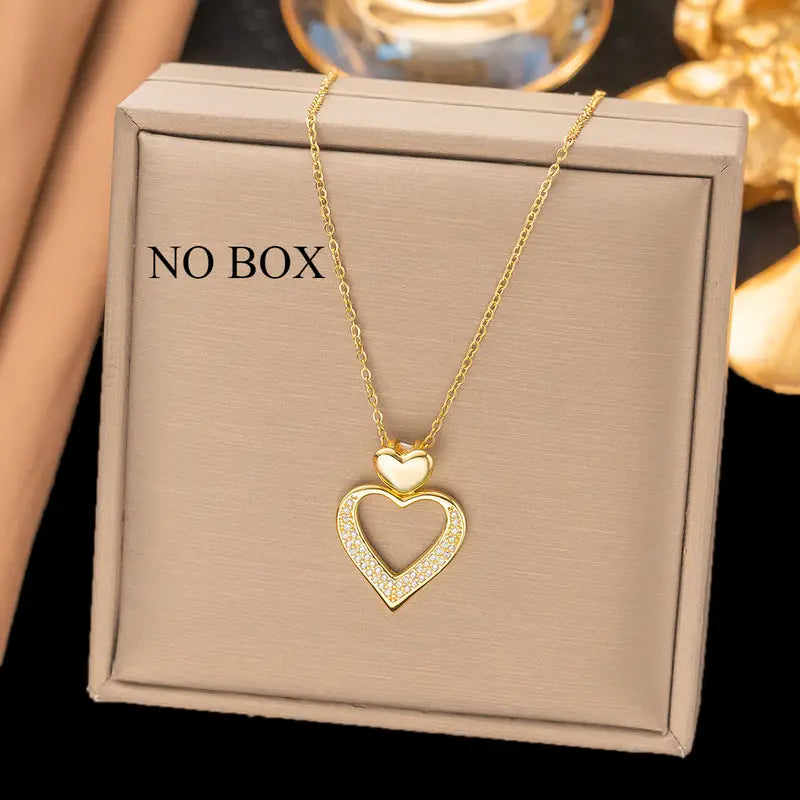 3pcs Elegant 18K Golden Plated Stainless Steel Heart Pendant Necklace and Earrings Set.