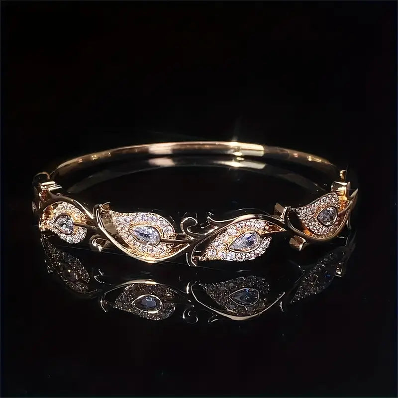 1pc Elegant Women'S Bracelet with Sparkling Synthetic Zirconia Accents.