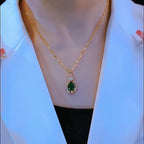 An elegant, European and American, floral, water droplet pendant.