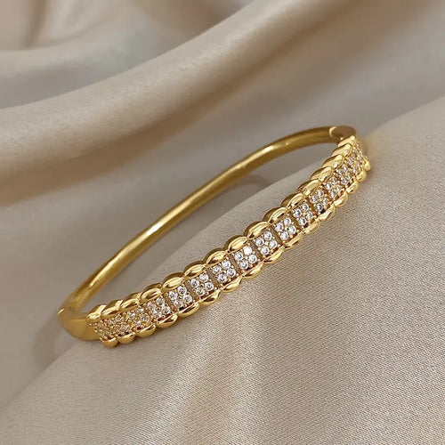 1pc Golden-Tone Rhinestone Cuff Bracelet - Luxurious, Retro Style with Sparkling Cubic Zirconia Stones