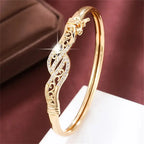 1pc Women's Elegant Vintage Hollow Pattern Bangle.
