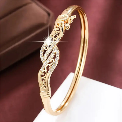 1pc Women's Elegant Vintage Hollow Pattern Bangle