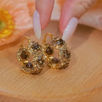 1 Pair of Personalized Hoop Earrings Inlaid with Zirconia Sparkling Design Suitable for Giving Jewelry Gifts to Girlfriends.