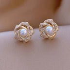 1 Pair Elegant Floral Design Stud Earrings for Women.
