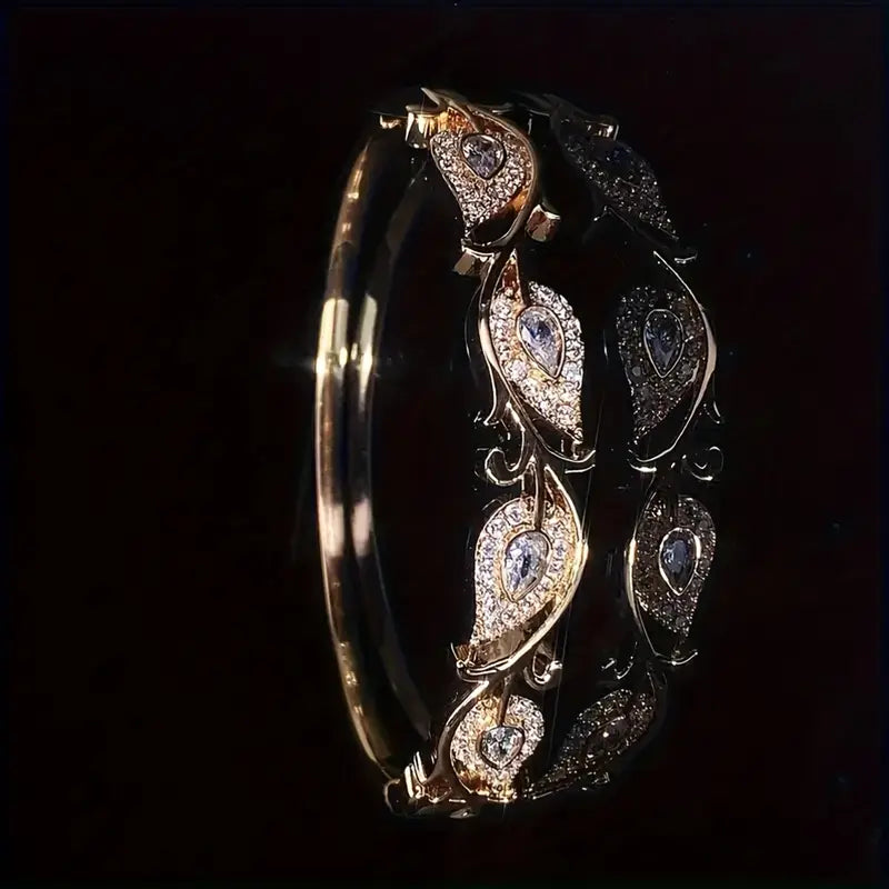 1pc Elegant Women'S Bracelet with Sparkling Synthetic Zirconia Accents.
