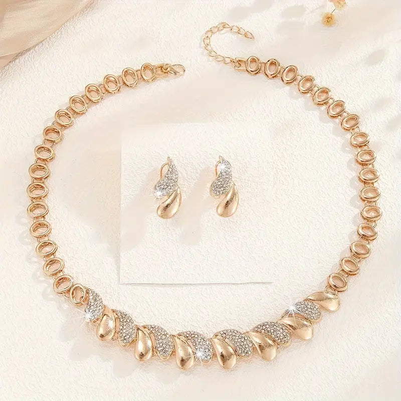 14K Golden Plated Zinc Alloy Jewelry Set for Women.