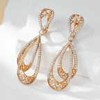 1 Pair Golden Vintage Long Earrings for Women.