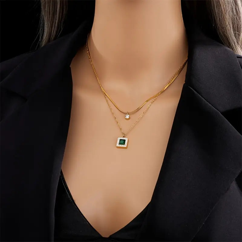 Vintage Sexy Double-Layer Choker Necklace with Rhinestone Detail and Square Pendant