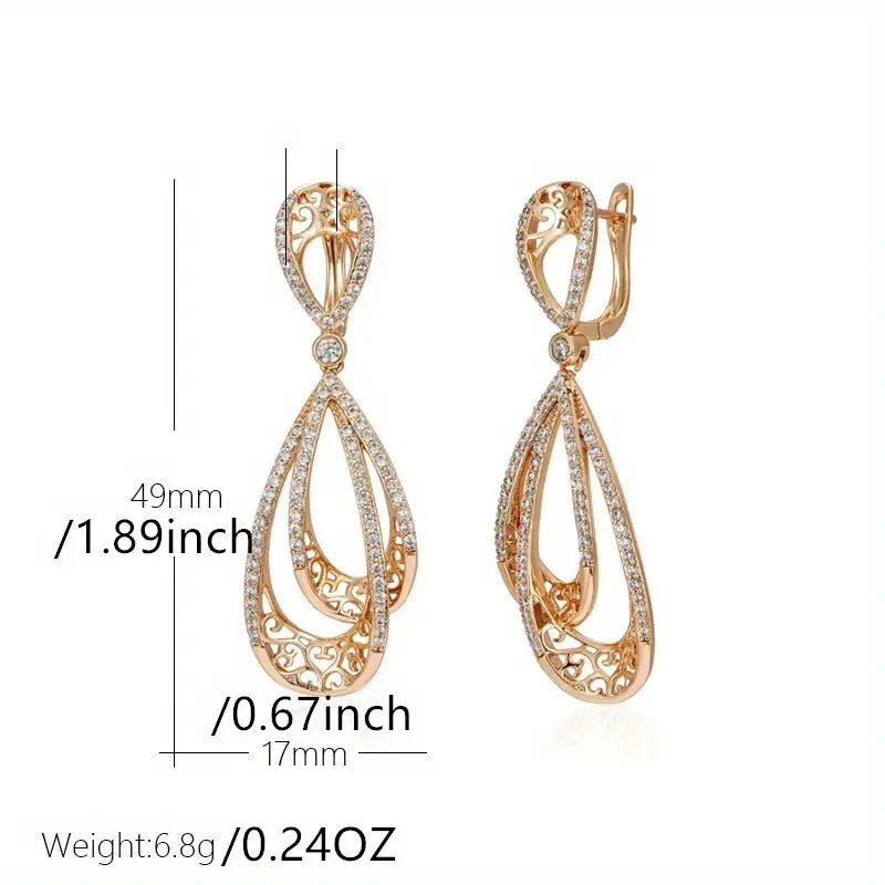 1 Pair Golden Vintage Long Earrings for Women.