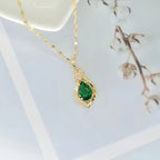 An elegant, European and American, floral, water droplet pendant.