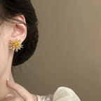 1 Pair Women'S Elegant Floral-like Stud Earrings - Golden-Tone Floral Accent.