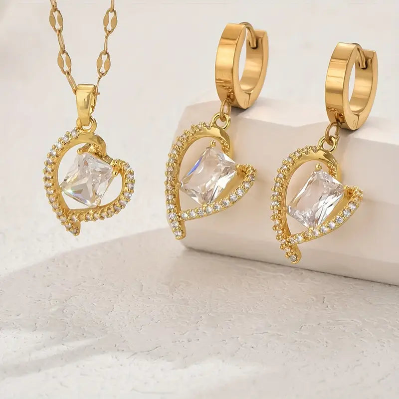 A Set of 3pcs of Stainless Steel Gold-Plated Cubic Zirconia Heart Earrings, Featuring a Light Luxury Romantic Style.