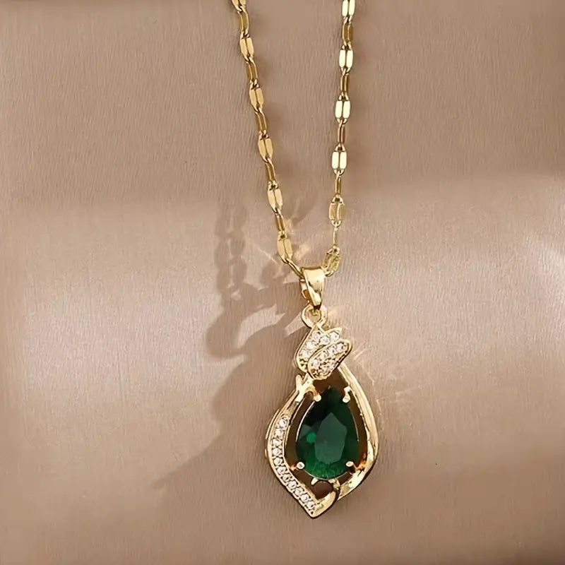 An elegant, European and American, floral, water droplet pendant.