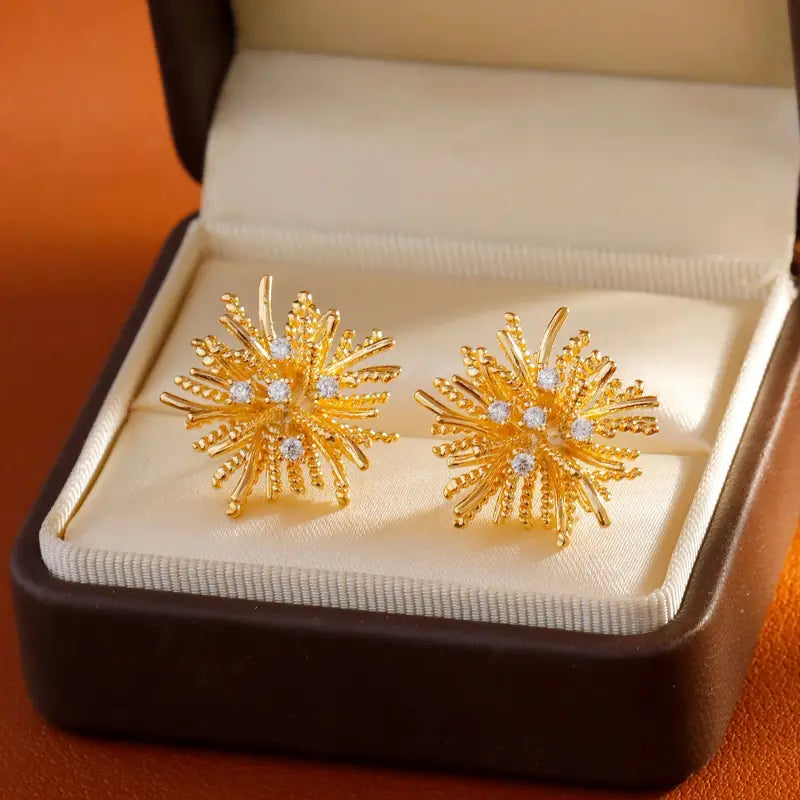 1 Pair Women'S Elegant Floral-like Stud Earrings - Golden-Tone Floral Accent.